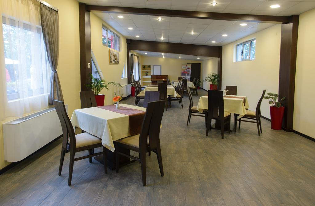 Teodora Palace Hotel Русе Экстерьер фото