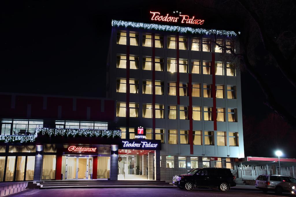 Teodora Palace Hotel Русе Экстерьер фото